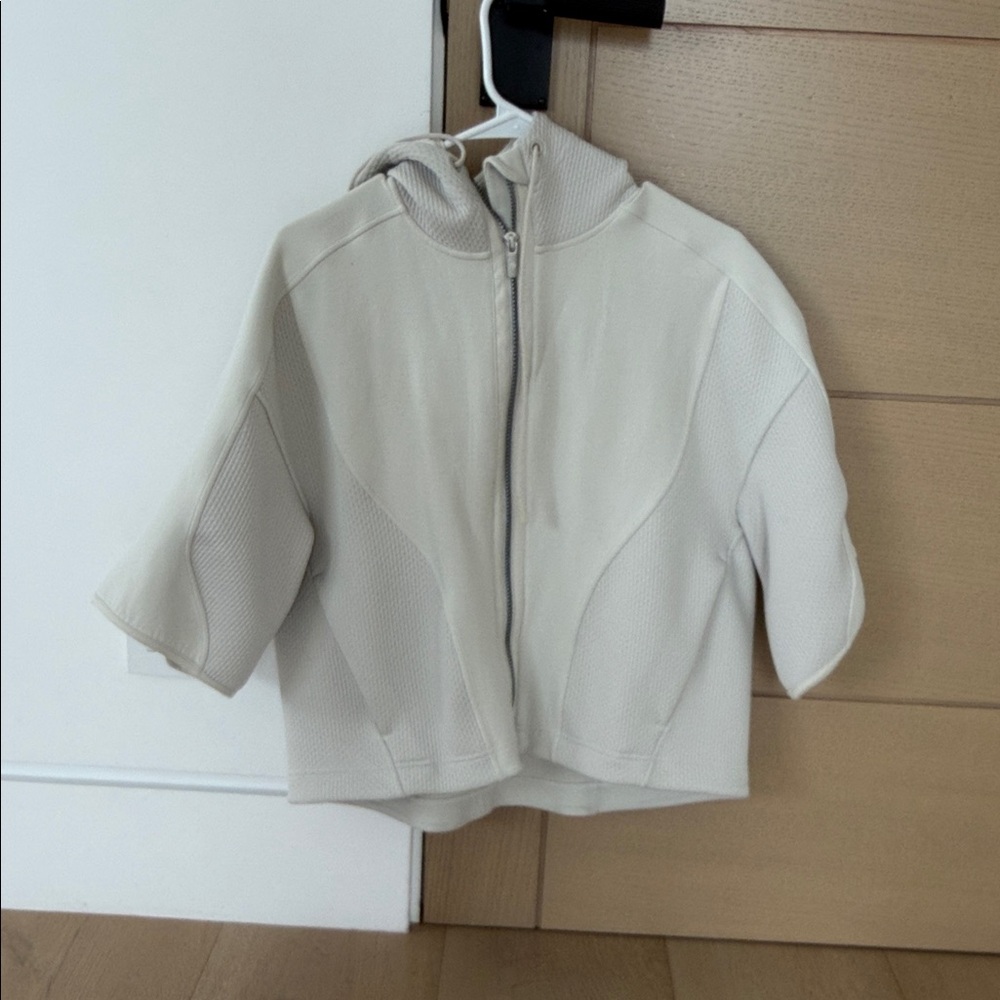 Kids Cream Short Zip Hoodie Jacket